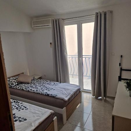 إيغراني Sacher Apartament المظهر الخارجي الصورة