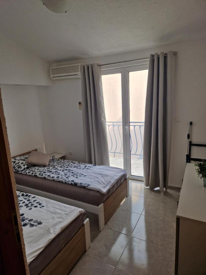 إيغراني Sacher Apartament المظهر الخارجي الصورة